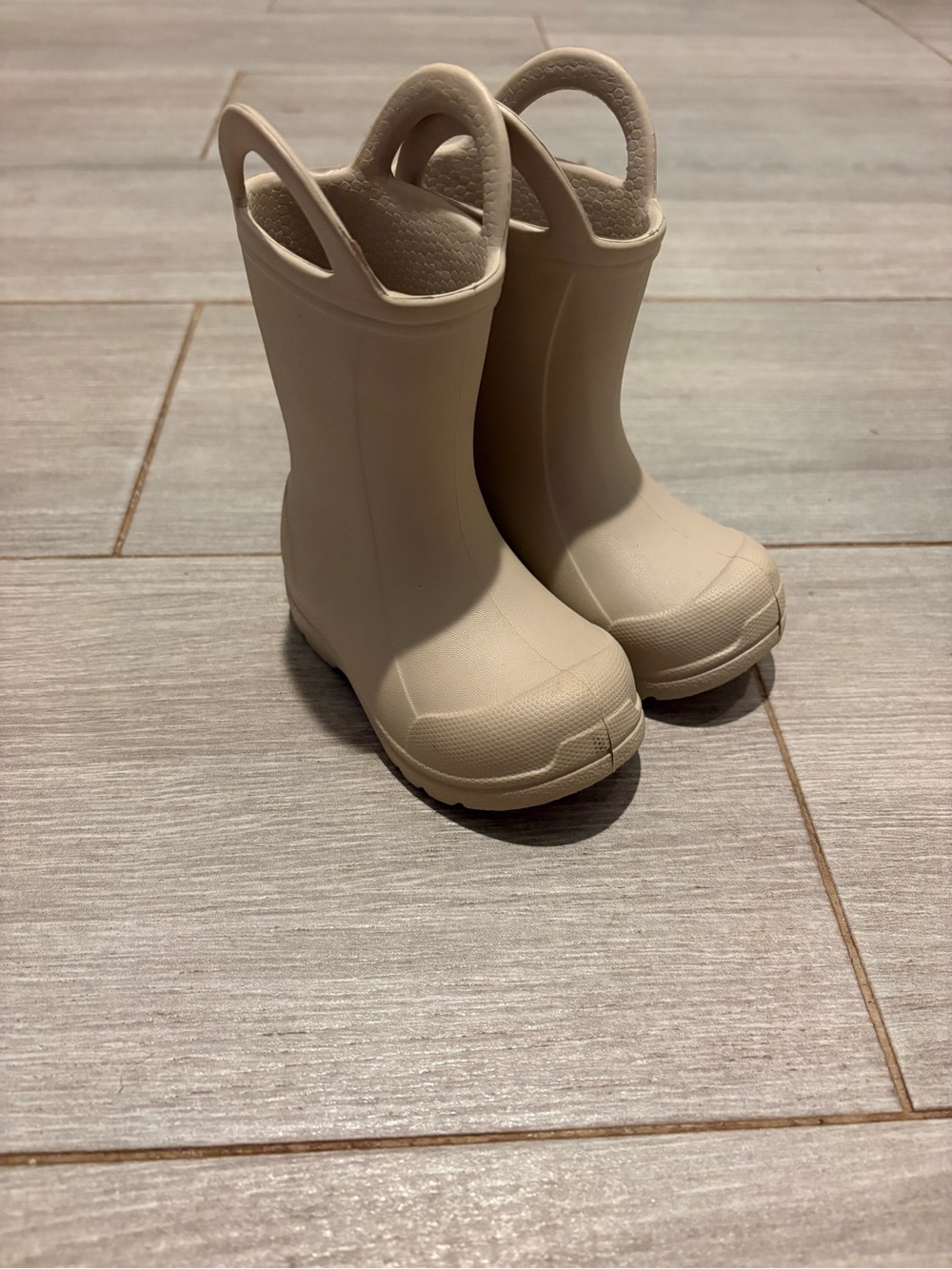 BearPaw Kids Beige Pull-On Rain Boots
